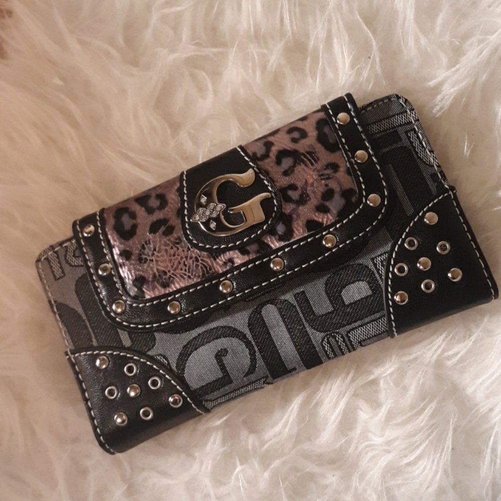 Guess Wallet